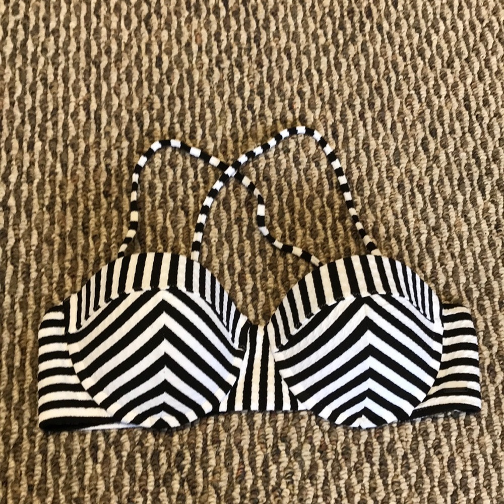 VOLCOM BIKINI TOP striped women’s size Large